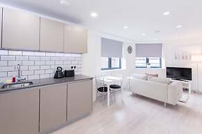 City Stay Apartments - Platform