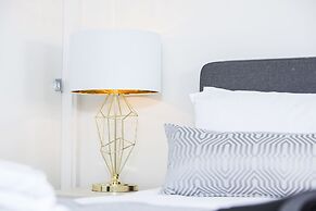 City Stay Apartments - Platform