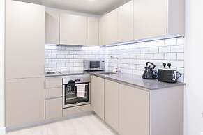 City Stay Apartments - Platform