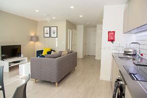 City Stay Apartments - Platform