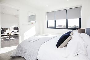 City Stay Apartments - Platform