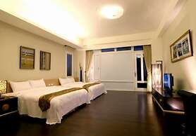 Sun Moon Lake Karuizawa Villa B&B