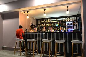 Hotel Broadway Yangon