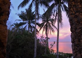 Island View Beachfront Resort