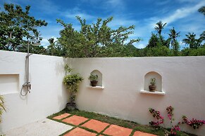 Island View Beachfront Resort