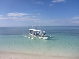 Island View Beachfront Resort