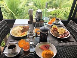 Island View Beachfront Resort