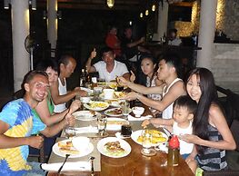 Island View Beachfront Resort