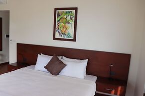 Island View Beachfront Resort