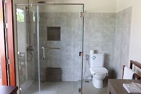 Island View Beachfront Resort