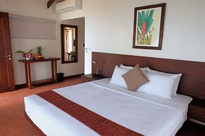 Island View Beachfront Resort