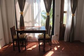 Island View Beachfront Resort