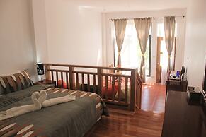 Island View Beachfront Resort