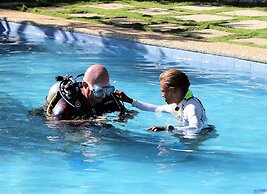 Island View Beachfront Resort