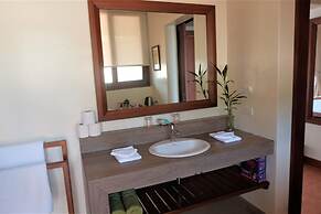 Island View Beachfront Resort