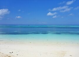 Island View Beachfront Resort