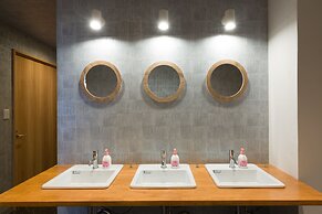 81's Inn Hakata - Hostel