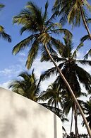 Sanjis The Seaside Cabanas