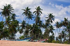 Sanjis The Seaside Cabanas