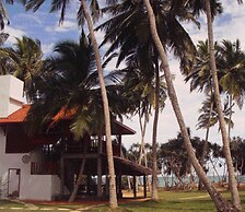 Sanjis The Seaside Cabanas