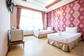 Juntra Resort and Hotel