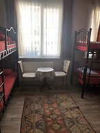 Avrasya Hostel