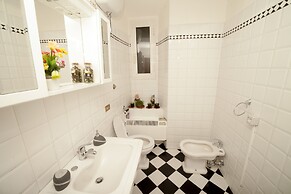 Ariana Luxury Guest House