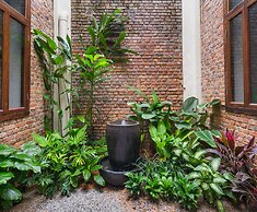 Treasures Hotel and Suites