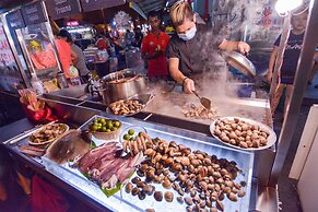 Treasures Hotel and Suites