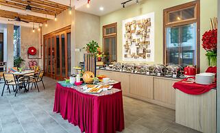 Treasures Hotel and Suites