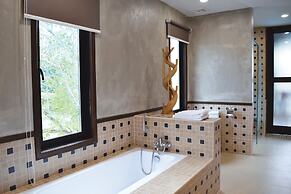 Treasures Hotel and Suites