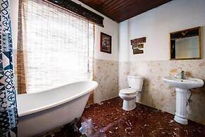 The Glanceback Garden Guest House