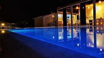 Evra Halal Boutique Hotel