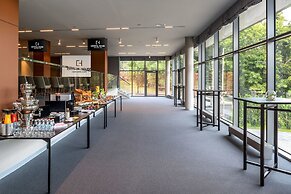 Crystal House Suite Hotel & SPA