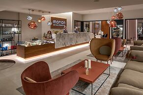 Crystal House Suite Hotel & SPA