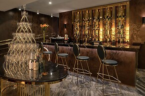 Crystal House Suite Hotel & SPA