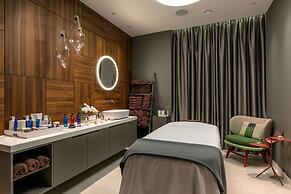 Crystal House Suite Hotel & SPA