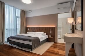 Crystal House Suite Hotel & SPA