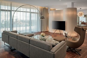 Crystal House Suite Hotel & SPA