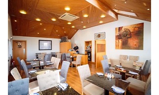 The Waterfront Hotel & Bistro