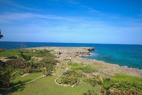 Cottage On The Ocean