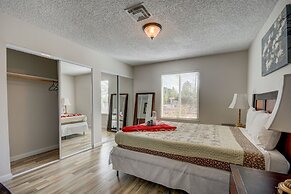 Luxurious 4BR House with Large Pool Near Strip