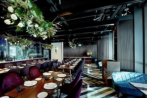 West Hotel Sydney, Curio Collection by Hilton