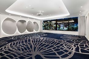 West Hotel Sydney, Curio Collection by Hilton