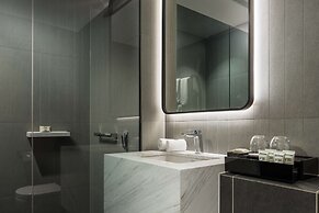 West Hotel Sydney, Curio Collection by Hilton