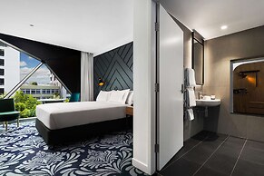 West Hotel Sydney, Curio Collection by Hilton