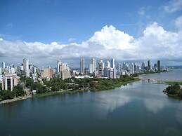 Semi Penthouse Torres Del Lago