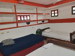 Hostal Ruinas de San Sebastian - Hostel