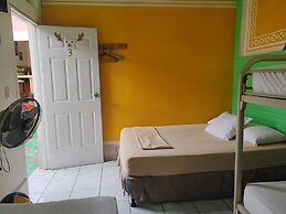 Hostal Ruinas de San Sebastian - Hostel