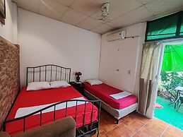 Hostal Ruinas de San Sebastian - Hostel